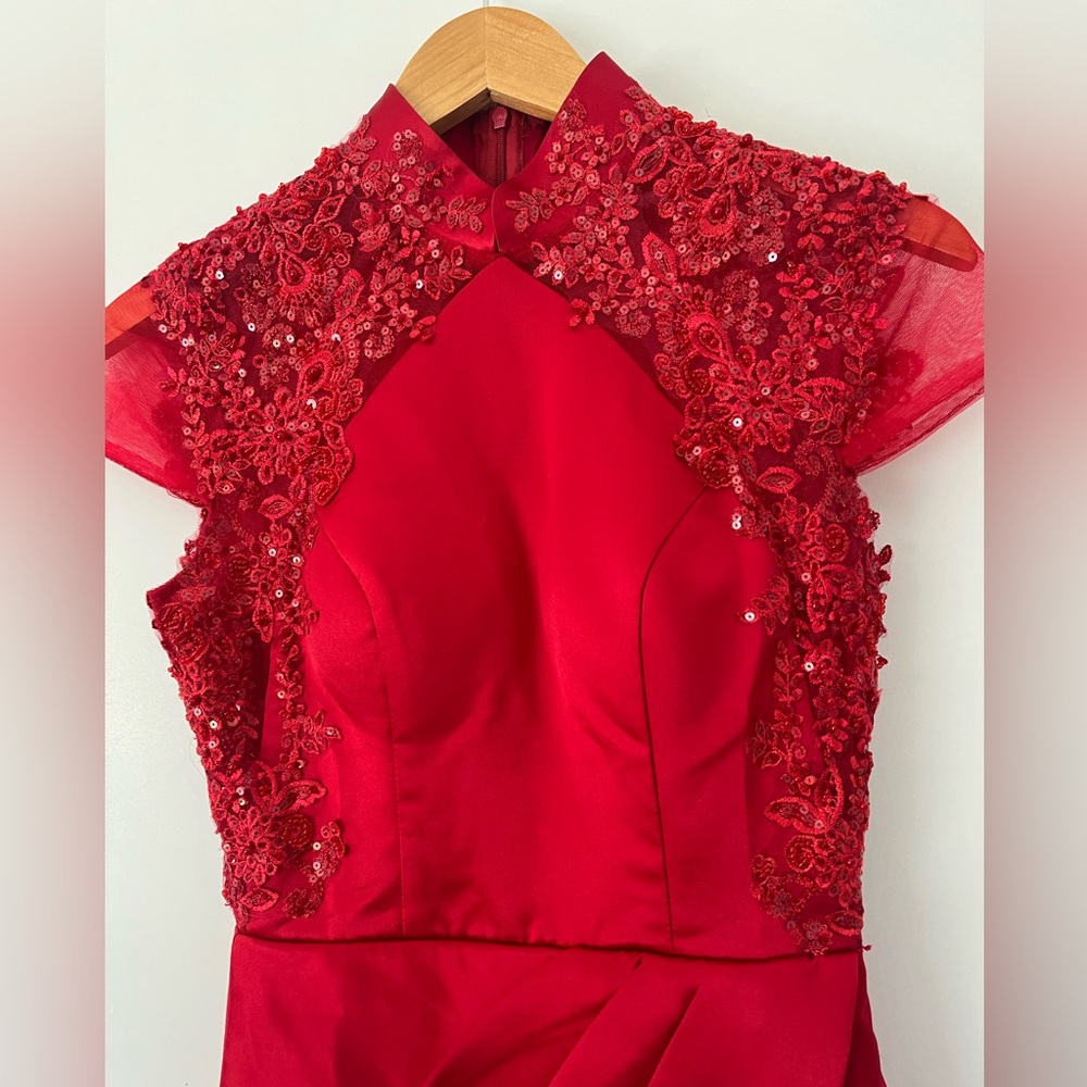 Elegant Red Lace Dress